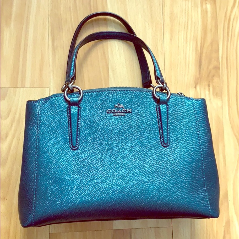 Authentic Coach cross body bag. - Picture 1 of 2